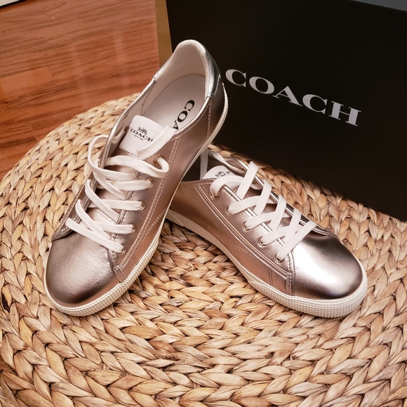 NWT Size 8 COACH metallic sneakers